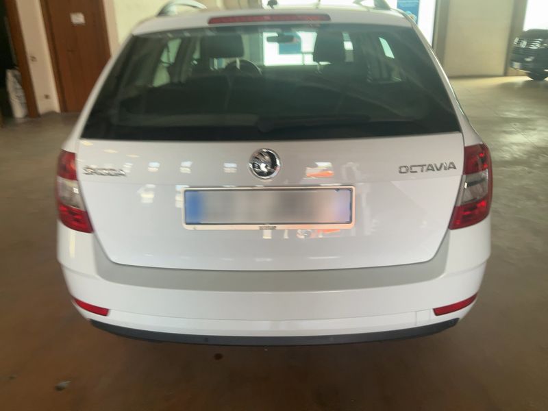 Skoda Octavia 1.6 TDI Executive 2019 – снимка 7