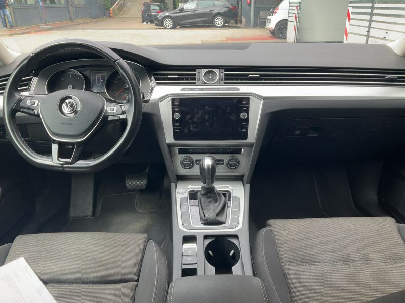 Volkswagen Passat 2.0 TDI Comfortline BlueMotion Tech 2017 – снимка 17