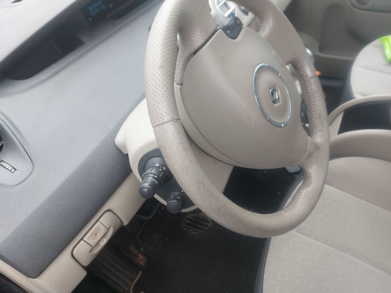 Renault Grand Scenic 1.5 dCi Carminat 2009 – снимка 30