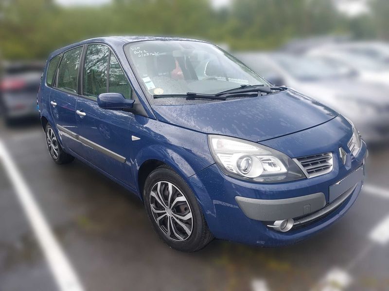 Renault Grand Scenic 1.5 dCi Carminat 2009 – снимка 6