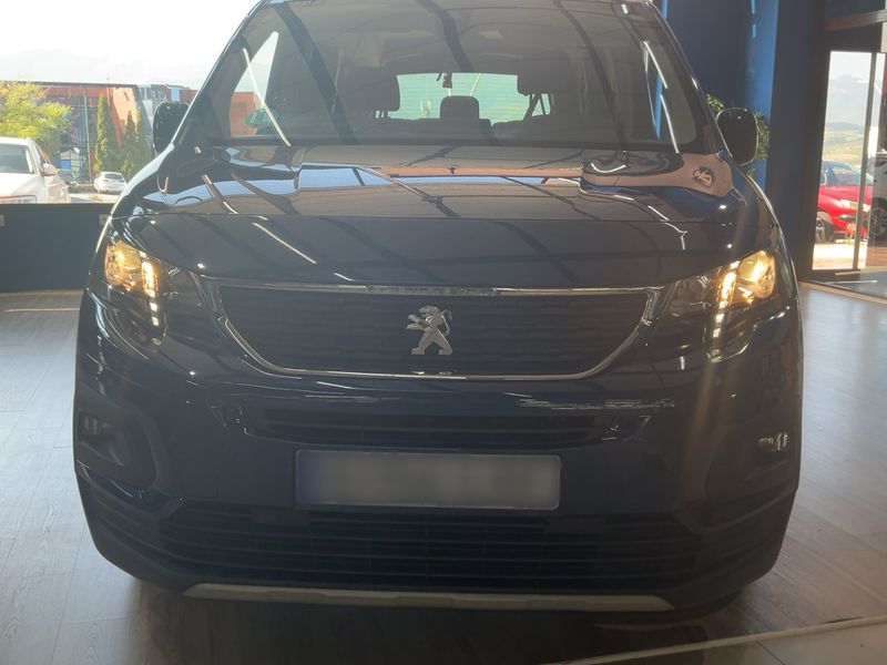 Peugeot Rifter 1.5 Blue-HDi Allure L2 2020 – снимка 9