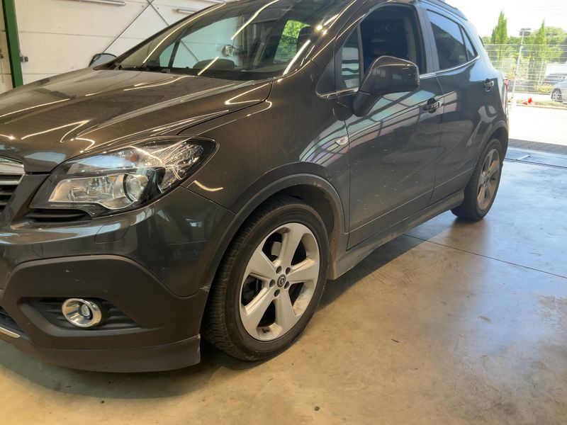 Opel Mokka 1.6 CDTI DPF Innovation 2015 – снимка 2