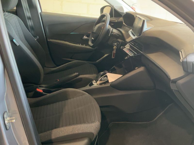 Peugeot 208 1.2 PureTech Style 2021 – снимка 16