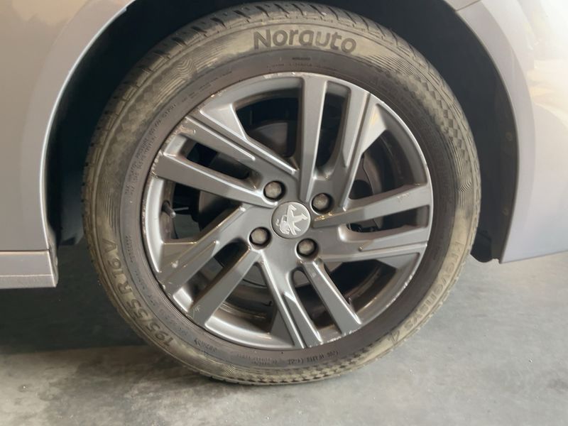 Peugeot 208 1.2 PureTech Style 2021 – снимка 11
