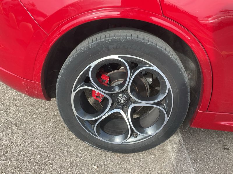 Alfa Romeo Stelvio 2.2 JTDM Veloce Q4 2022 – снимка 9