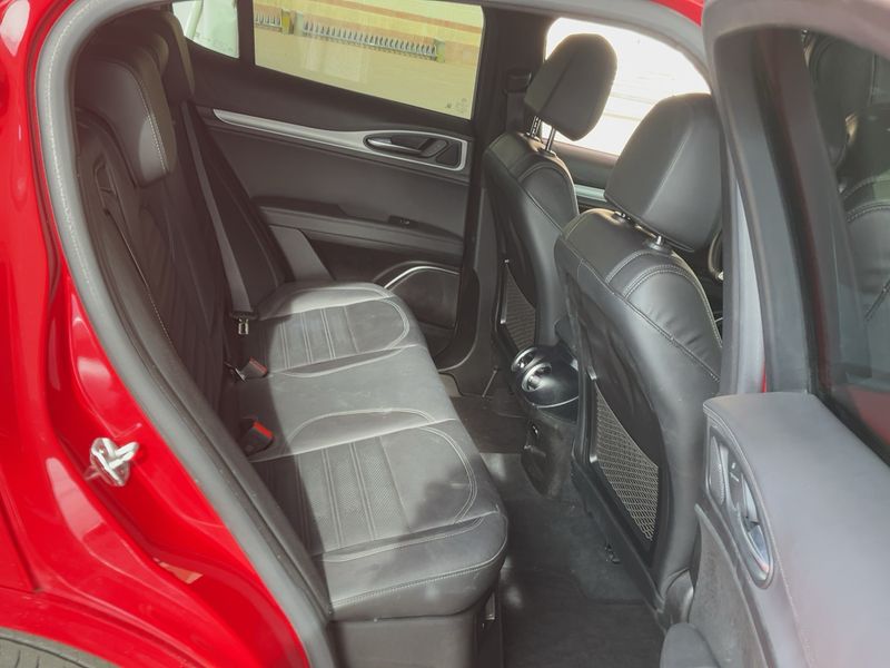 Alfa Romeo Stelvio 2.2 JTDM Veloce Q4 2022 – снимка 19