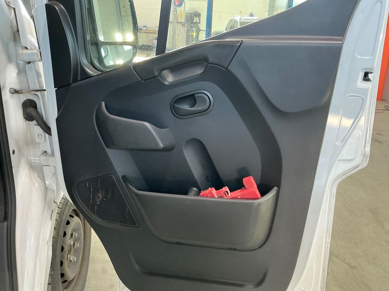 Renault Master 2.3 dCi L1H1 Ka 2,8t 2019 – снимка 68