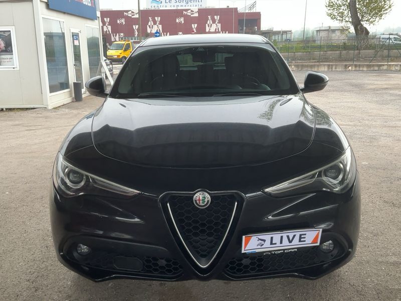 Alfa Romeo Stelvio 2.2 JTDM Executive Q4 2018 – снимка 14