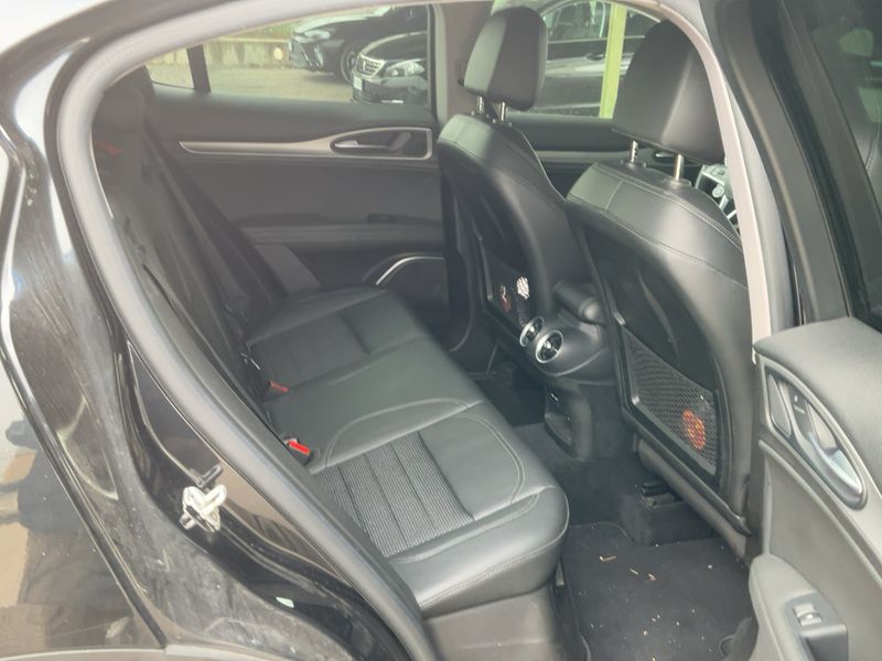 Alfa Romeo Stelvio 2.2 JTDM Executive Q4 2018 – снимка 19