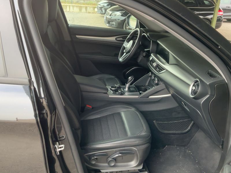 Alfa Romeo Stelvio 2.2 JTDM Executive Q4 2018 – снимка 16