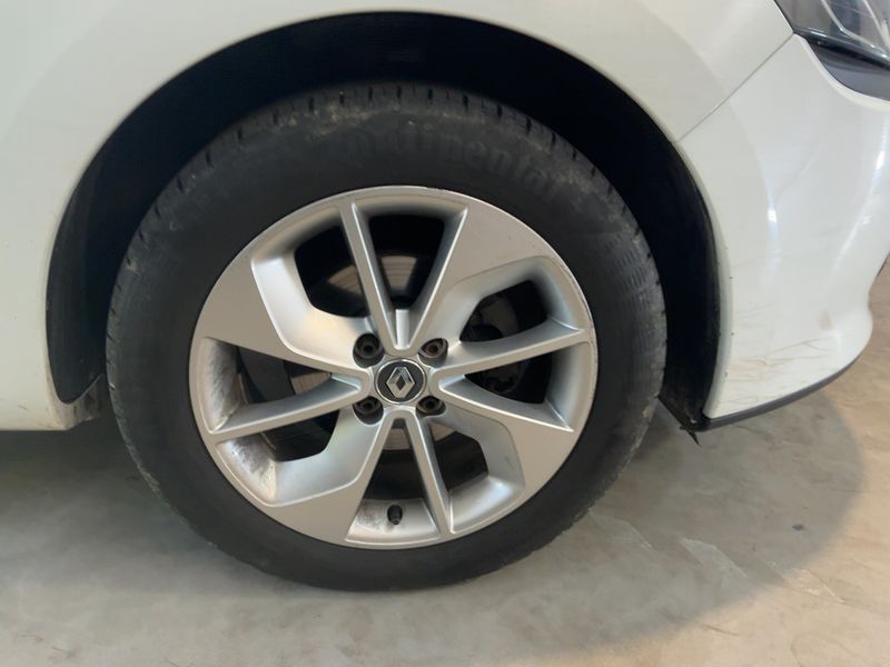 Renault Clio 0.9 Energy Limited 2016 – снимка 11