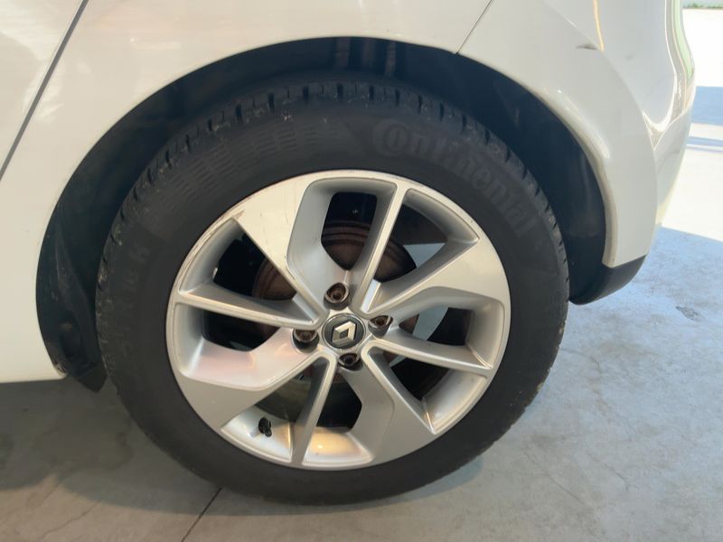 Renault Clio 0.9 Energy Limited 2016 – снимка 5
