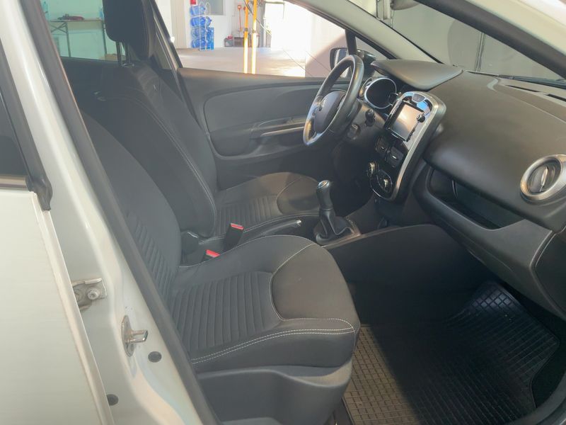 Renault Clio 0.9 Energy Limited 2016 – снимка 17
