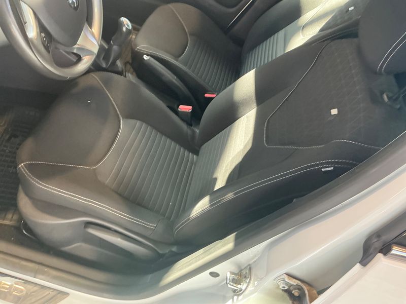 Renault Clio 0.9 Energy Limited 2016 – снимка 48