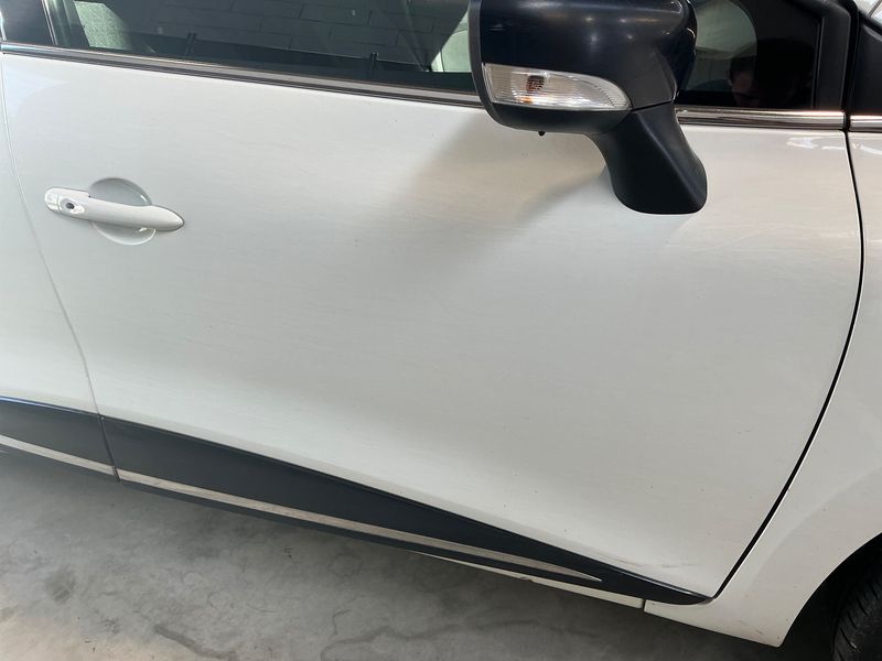 Renault Clio 0.9 Energy Limited 2016 – снимка 32
