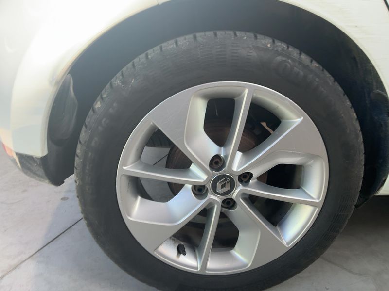 Renault Clio 0.9 Energy Limited 2016 – снимка 9