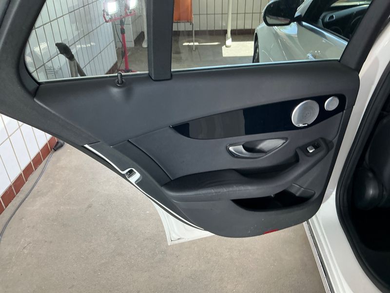Mercedes-Benz C-Klasse C 220 d T 2020 – снимка 34