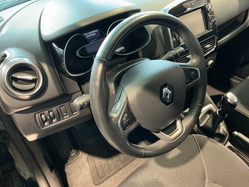 Renault Clio 1.2 Limited 2016 – снимка 32