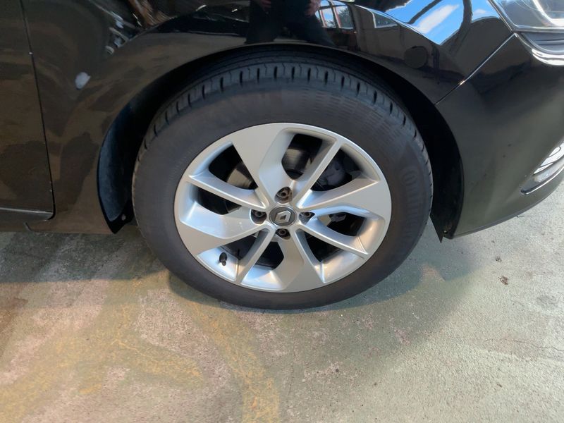 Renault Clio 1.2 Limited 2016 – снимка 11
