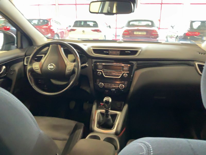 Nissan Qashqai 1.6 dCi Acenta 2016 – снимка 18
