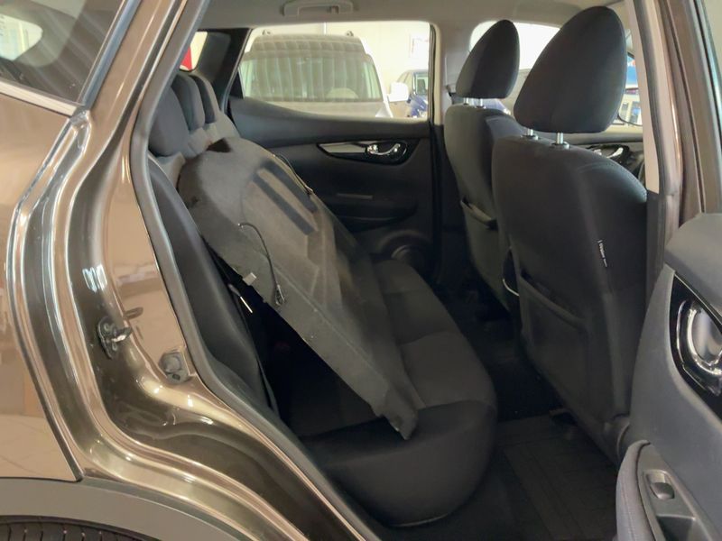 Nissan Qashqai 1.6 dCi Acenta 2016 – снимка 20