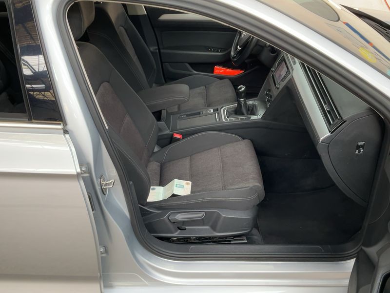 Volkswagen Passat 2.0 TDI 2016 – снимка 11