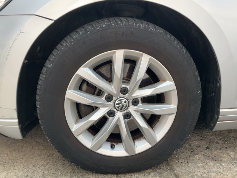 Volkswagen Passat 2.0 TDI 2016 – снимка 17