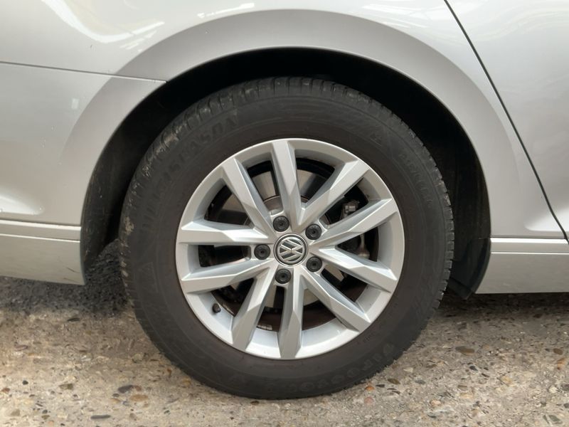 Volkswagen Passat 2.0 TDI 2016 – снимка 19