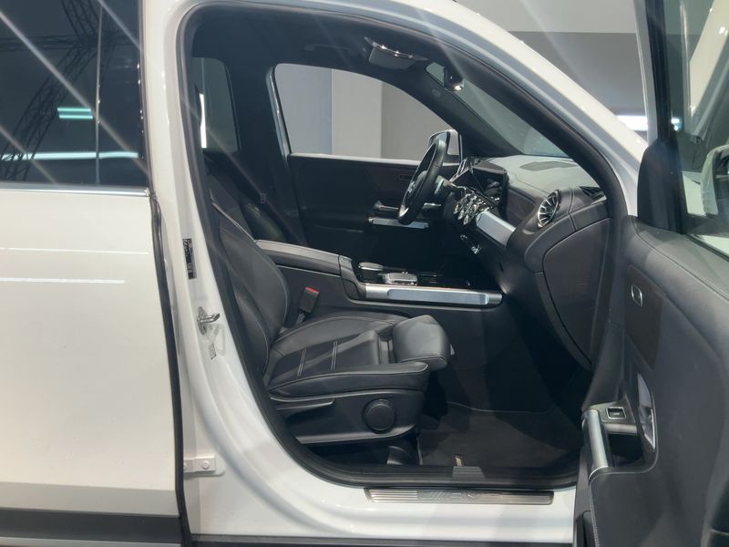 Mercedes-Benz GLB-Klasse GLB 35 AMG Mild-Hybrid 4Matic 2021 – снимка 17