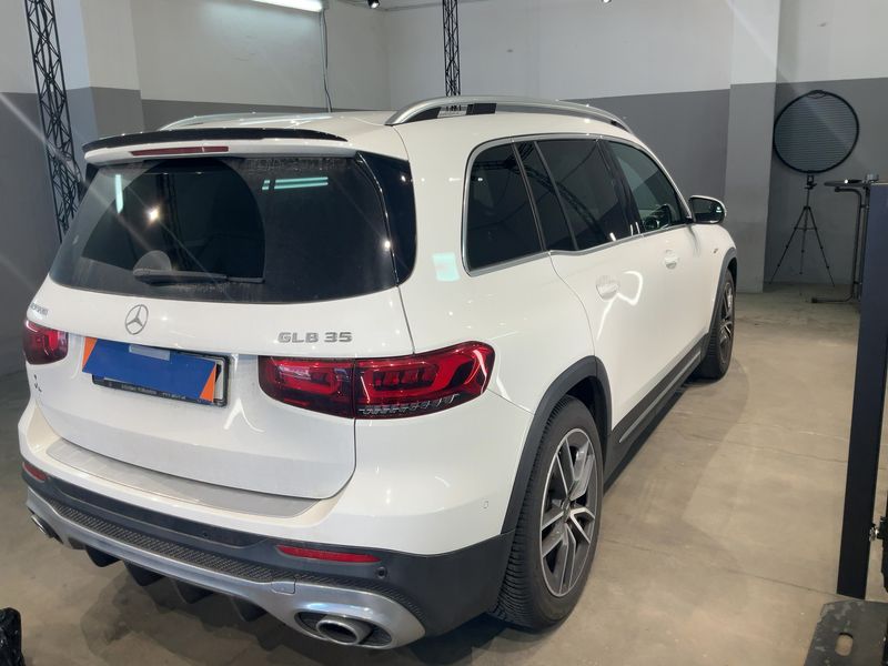 Mercedes-Benz GLB-Klasse GLB 35 AMG Mild-Hybrid 4Matic 2021 – снимка 8