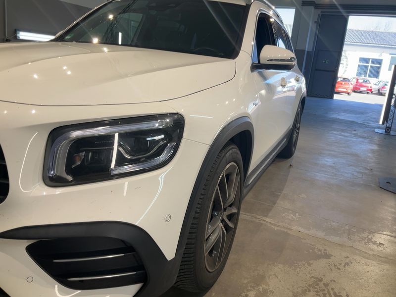 Mercedes-Benz GLB-Klasse GLB 35 AMG Mild-Hybrid 4Matic 2021 – снимка 2