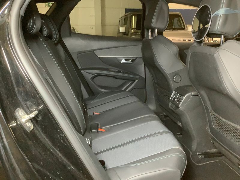 Peugeot 3008 1.2 PureTech Allure Pack 2023 – снимка 19