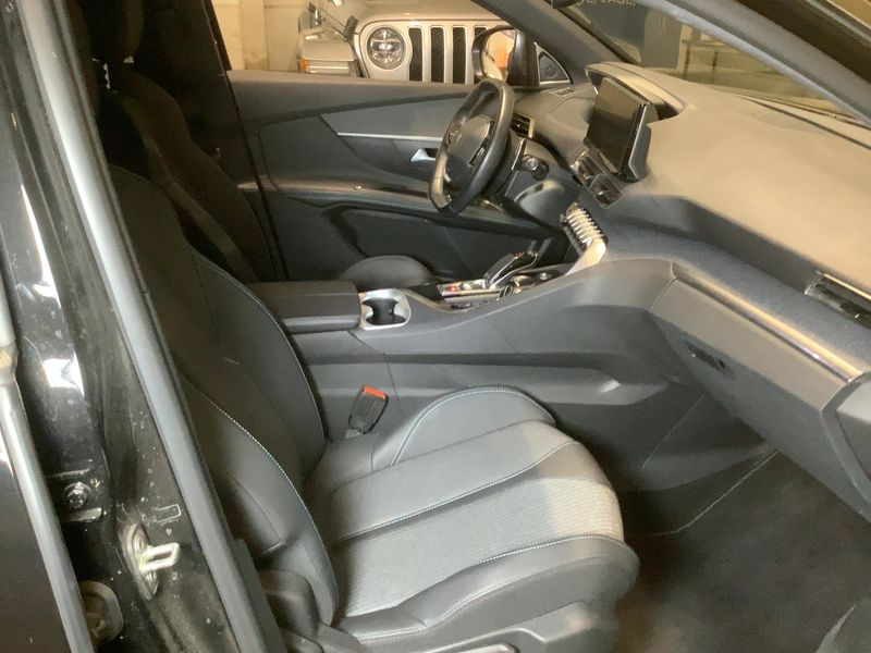 Peugeot 3008 1.2 PureTech Allure Pack 2023 – снимка 16