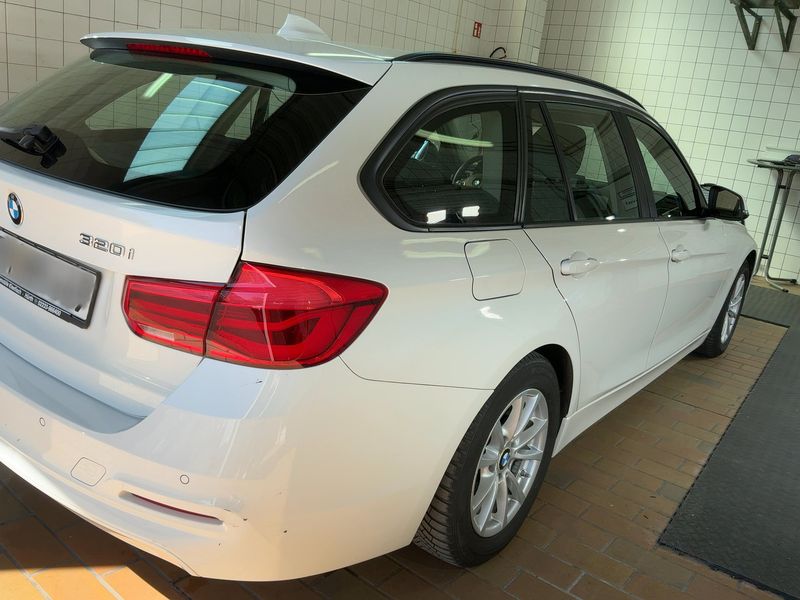 BMW 3er 320i Advantage 2018 – снимка 8