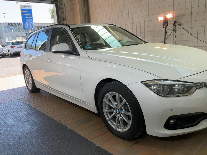 BMW 3er 320i Advantage 2018 – снимка 12