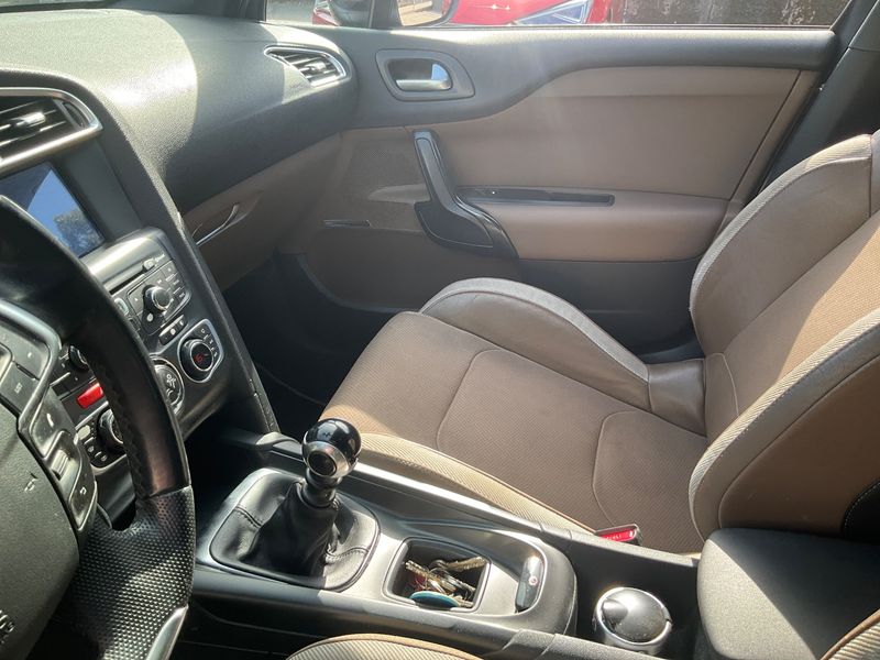 Citroen DS4 1.6 e-HDi Style 2014 – снимка 30
