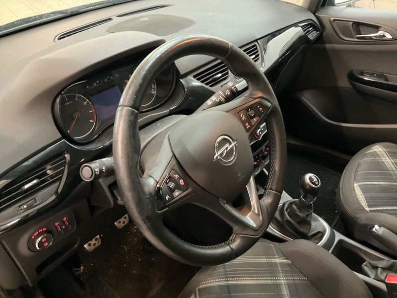 Opel Corsa 1.4 Color Edition 2018 – снимка 31