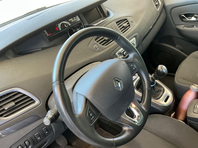 Renault Grand Scenic 1.5 dCi Energy Limited 2016 – снимка 26