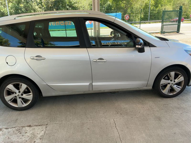 Renault Grand Scenic 1.5 dCi Energy Limited 2016 – снимка 10