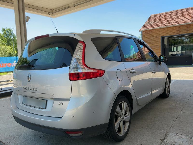 Renault Grand Scenic 1.5 dCi Energy Limited 2016 – снимка 8
