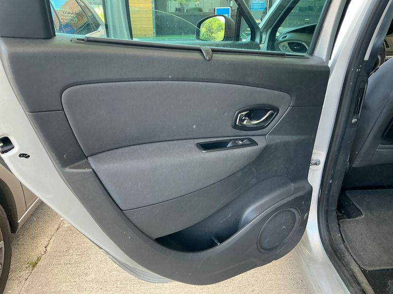 Renault Grand Scenic 1.5 dCi Energy Limited 2016 – снимка 31