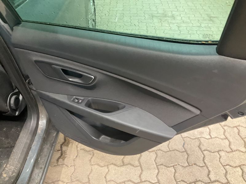 Seat Leon 1.2 TSI Style 2013 – снимка 24