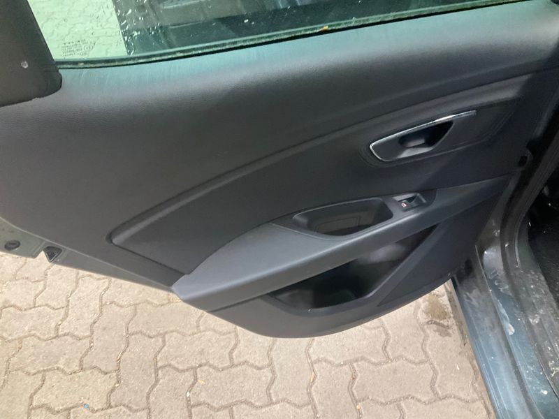 Seat Leon 1.2 TSI Style 2013 – снимка 31