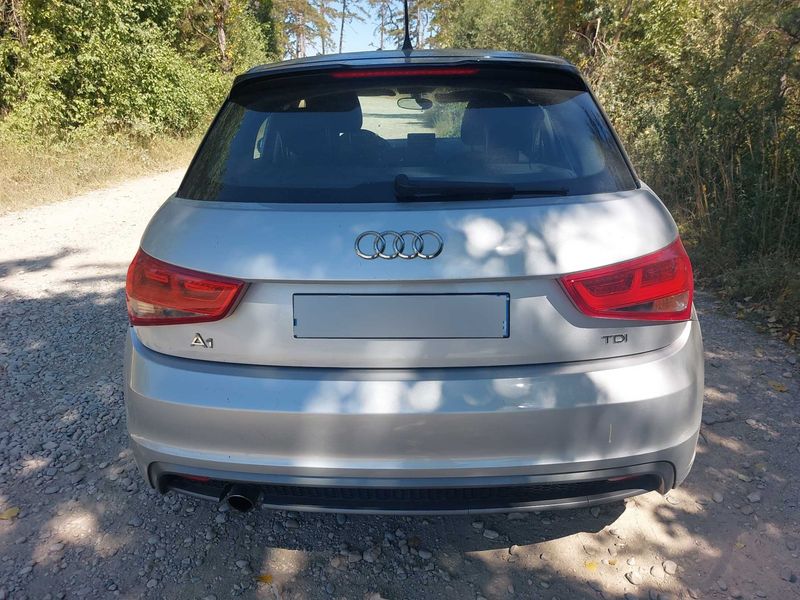 Audi A1 Sportback 1.6 TDI Ambiente 2013 – снимка 4