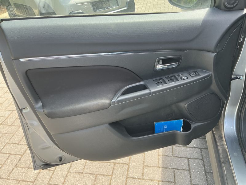 Mitsubishi ASX 1.6 Edition 100+ 2WD 2017 – снимка 32