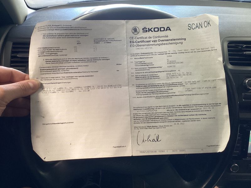 Skoda Roomster 1.2 TSI Elegance 2012 – снимка 6