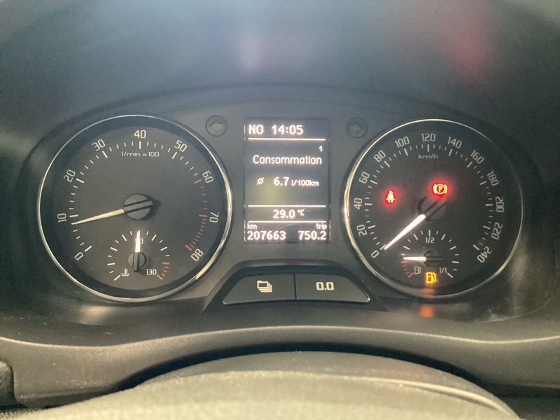Skoda Roomster 1.2 TSI Elegance 2012 – снимка 4