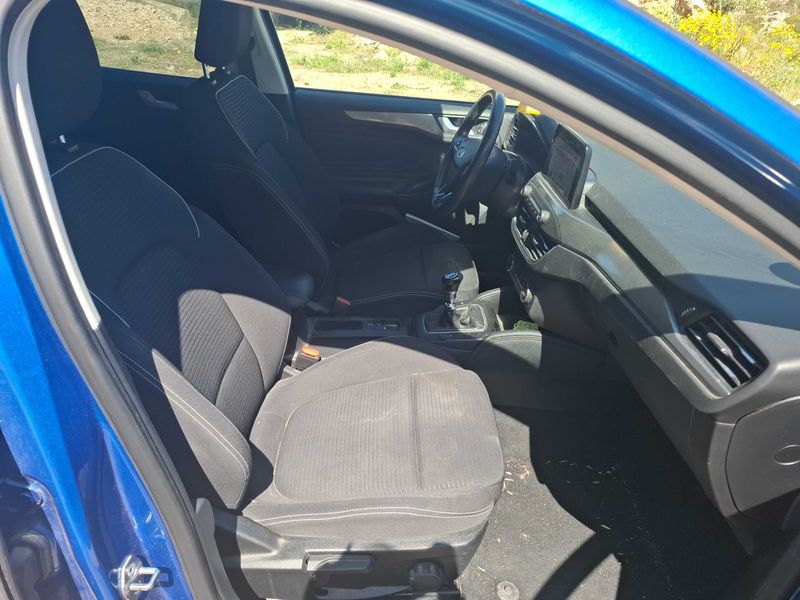 Ford Focus 1.5 EcoBlue TDCi Titanium 2019 – снимка 10