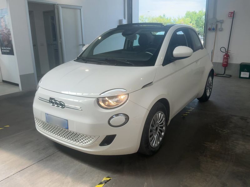 Fiat 500e Cabrio electric drive 87 kW 2024 – снимка 1