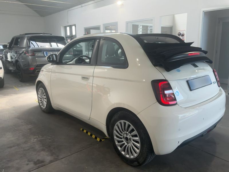 Fiat 500e Cabrio electric drive 87 kW 2024 – снимка 6